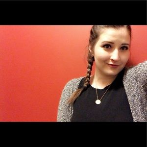 Meet your Posher, Nicole